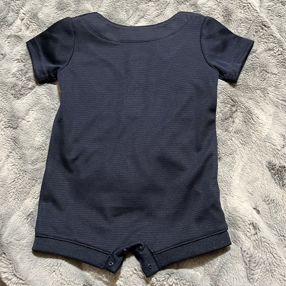 New York Yankees onesie - Picture 4 of 5